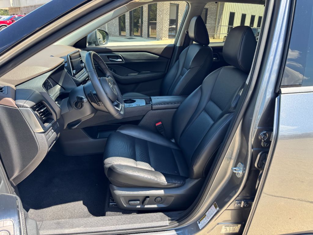 2021 Nissan Rogue - $19,000
