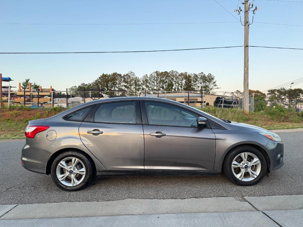 2014 Ford Focus SE photo