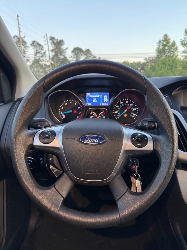 2014 Ford Focus SE photo