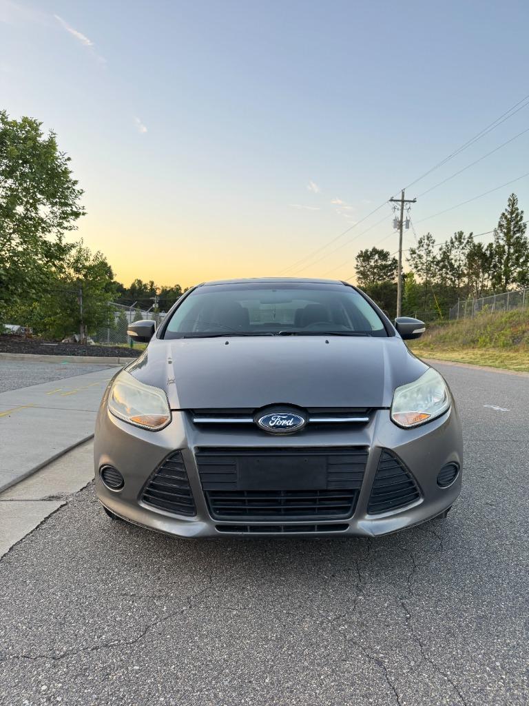 2014 Ford Focus SE photo