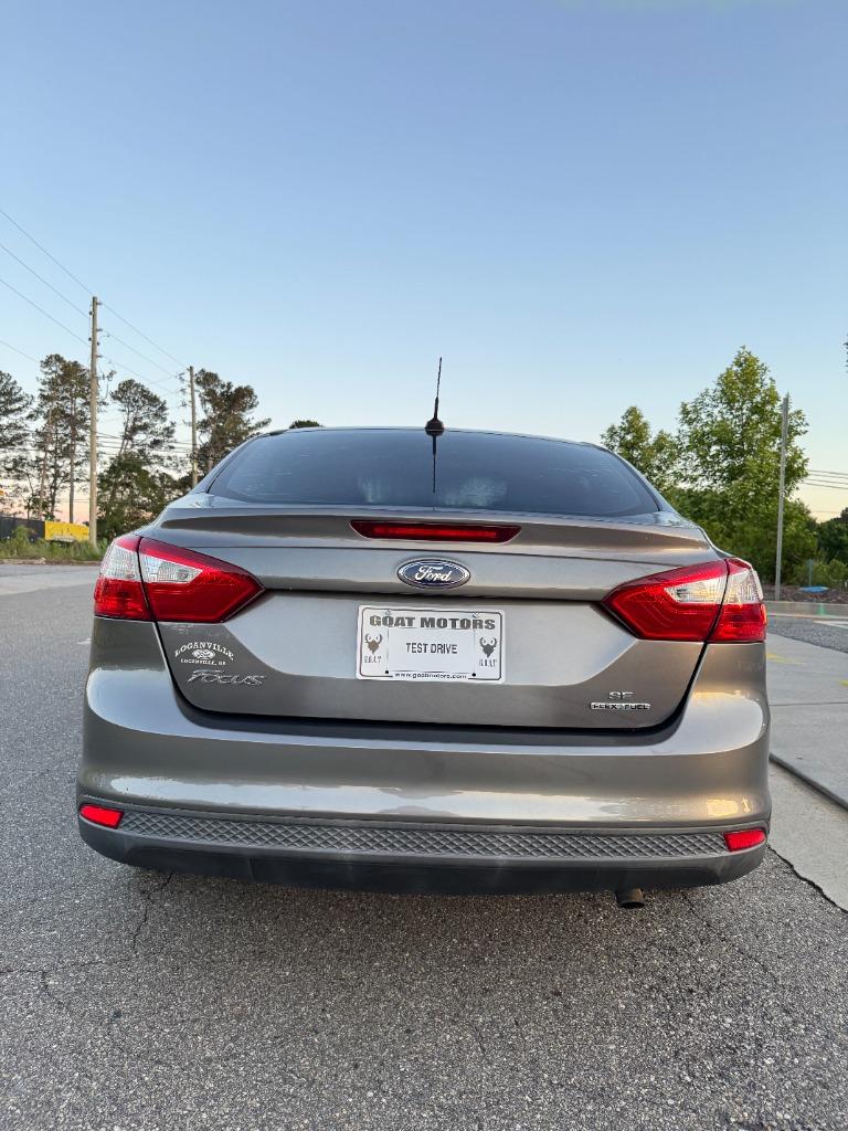 2014 Ford Focus SE photo