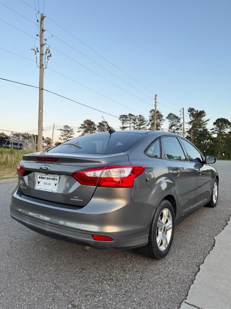 2014 Ford Focus SE photo