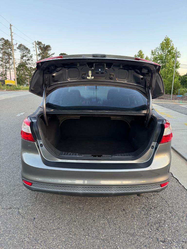 2014 Ford Focus SE photo