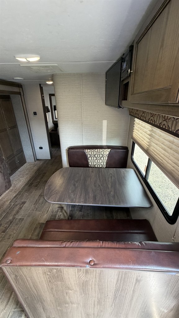 2017 Keystone Keystone - $16,500
