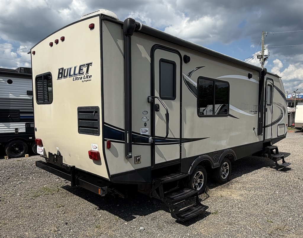 2017 Keystone Keystone - $16,500