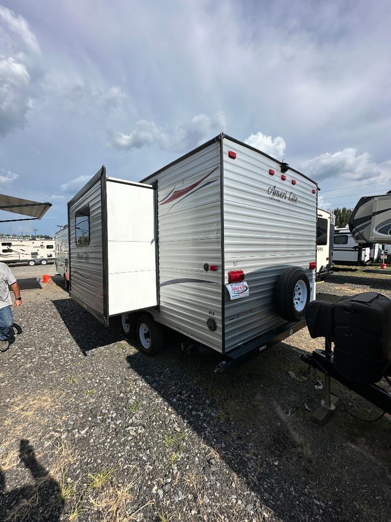 2014 Gulf Stream Coach, Inc. Ameri-Lite 19kd - $9,950