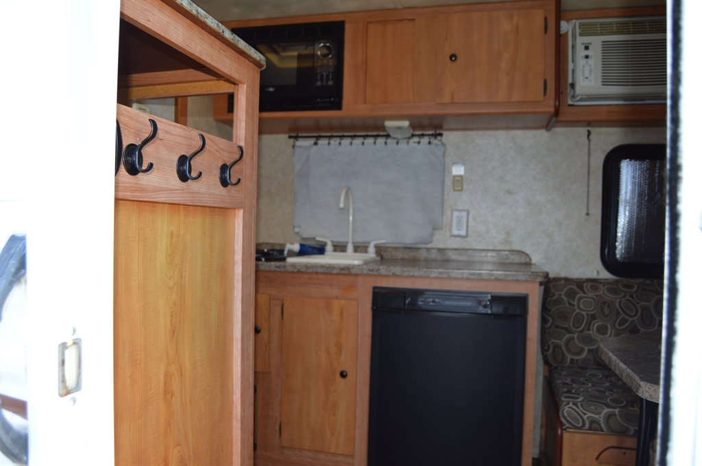 2012 Gulf Stream Trailmaster - $7,995