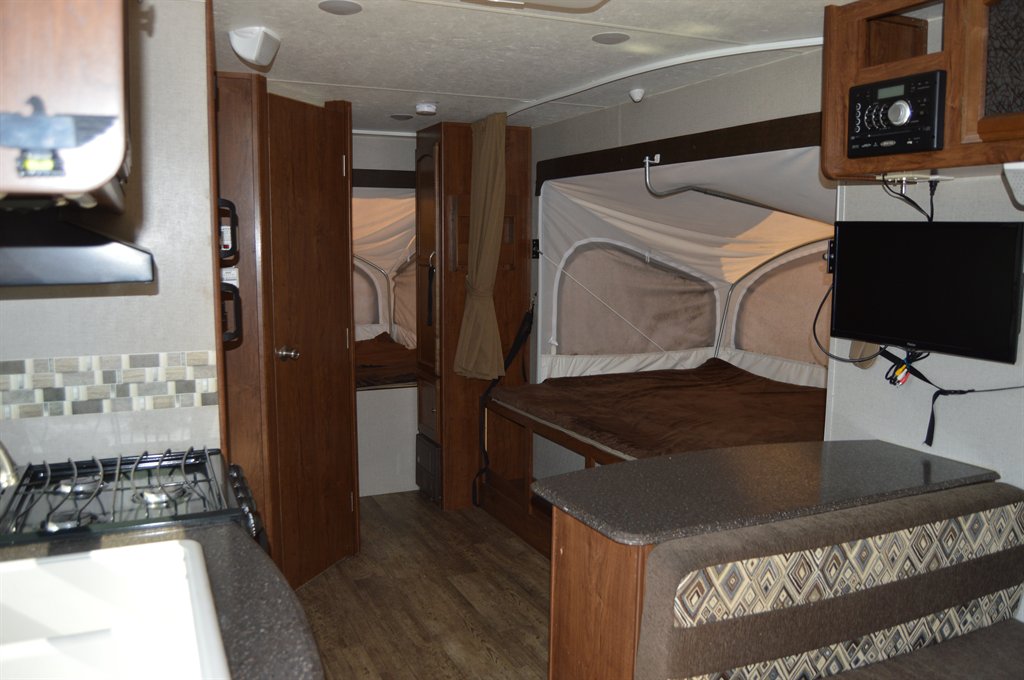 2016 Forest River Freedom Express - $12,995
