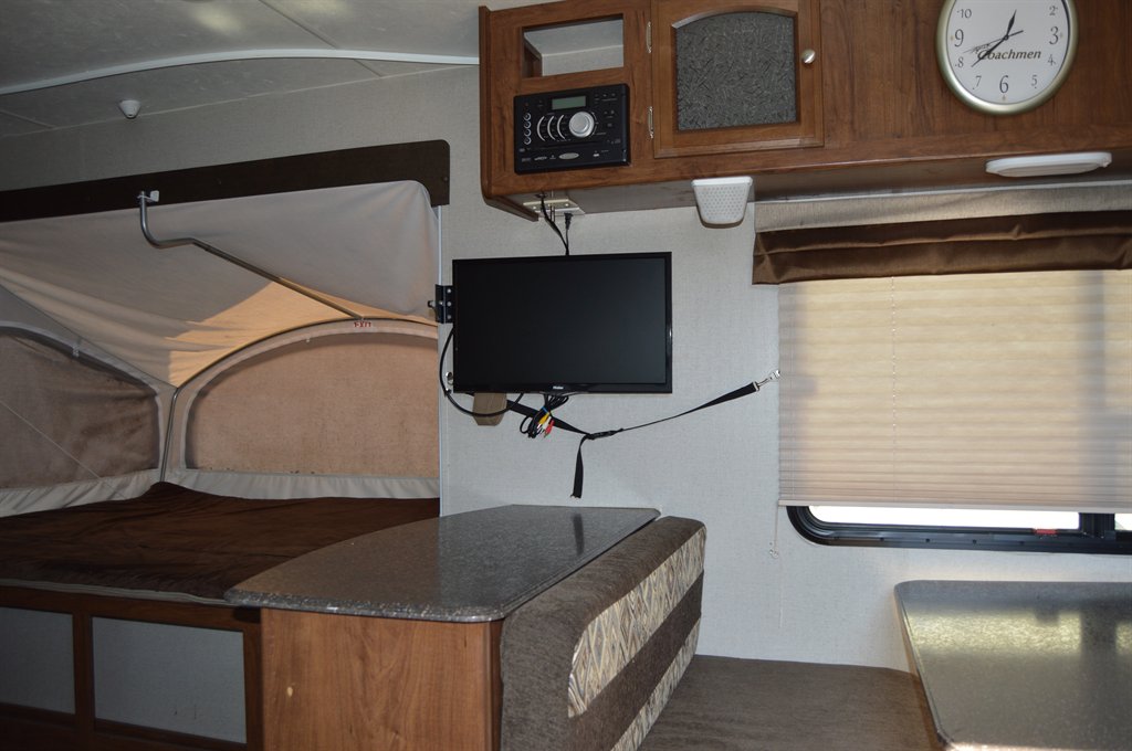 2016 Forest River Freedom Express - $12,995