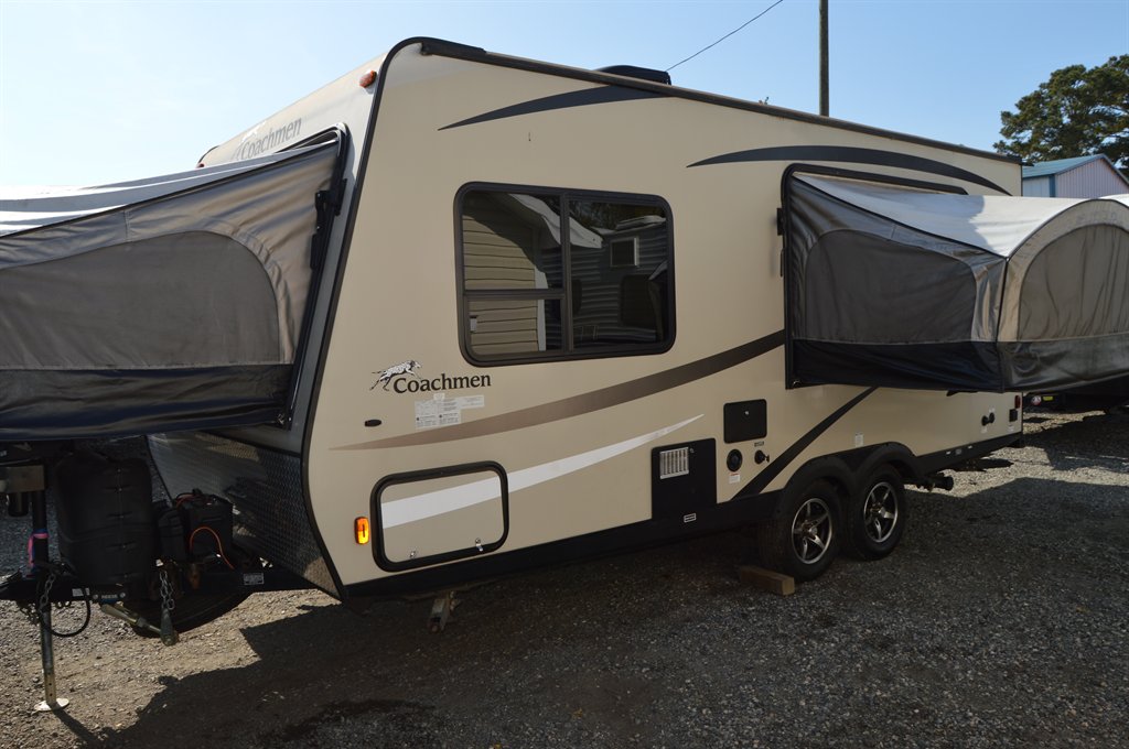 2016 Forest River Freedom Express - $12,995