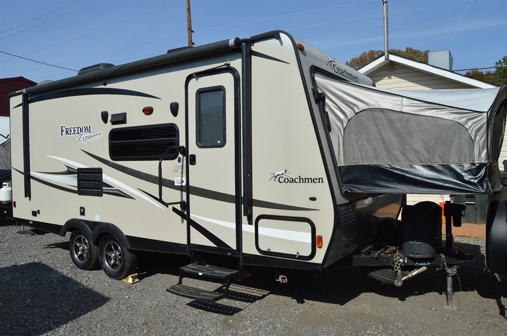 2016 Forest River Freedom Express - $12,995