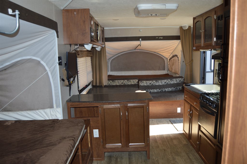 2016 Forest River Freedom Express - $12,995