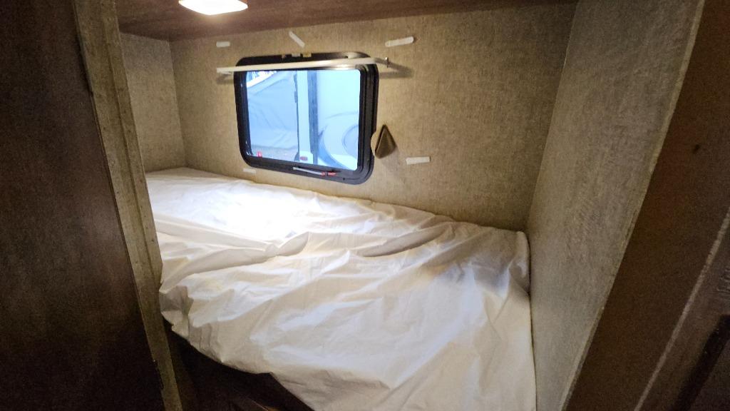2015 Forest River Coachmen Apex - $12,995