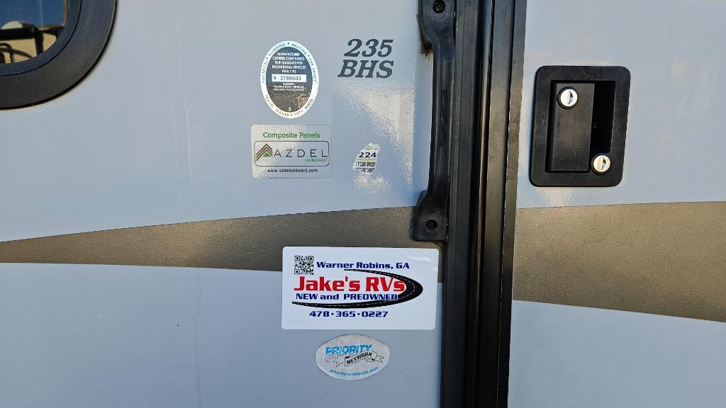 2015 Forest River Coachmen Apex - $12,995