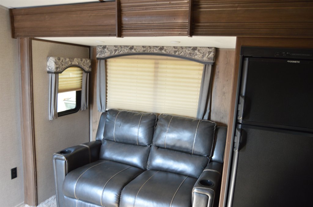 2020 Keystone Keystone - $16,995
