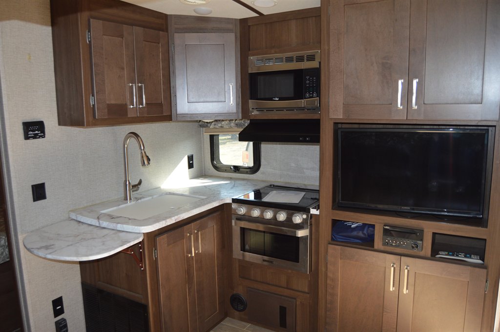 2020 Keystone Keystone - $16,995