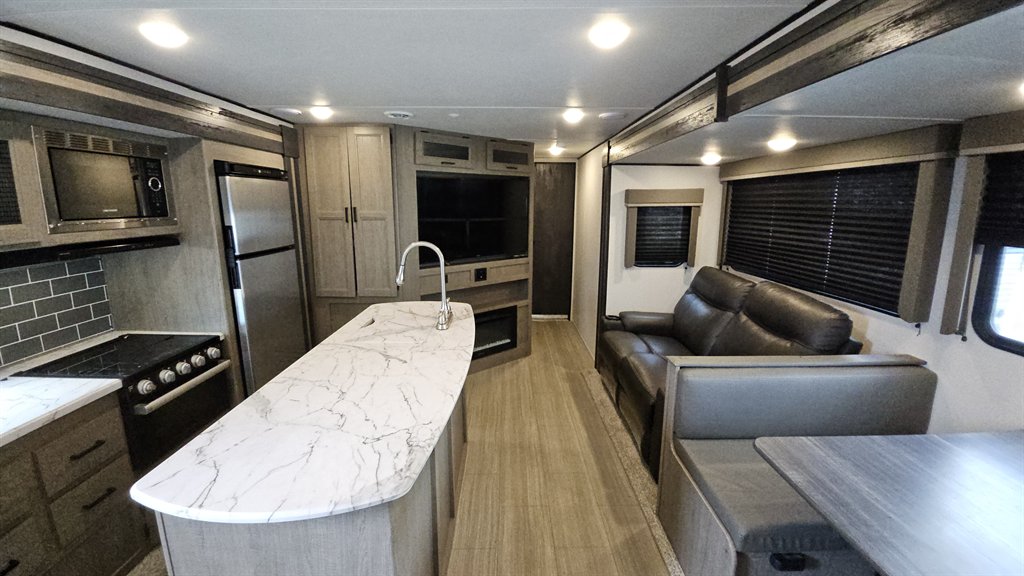 2021 Keystone Keystone - $25,995