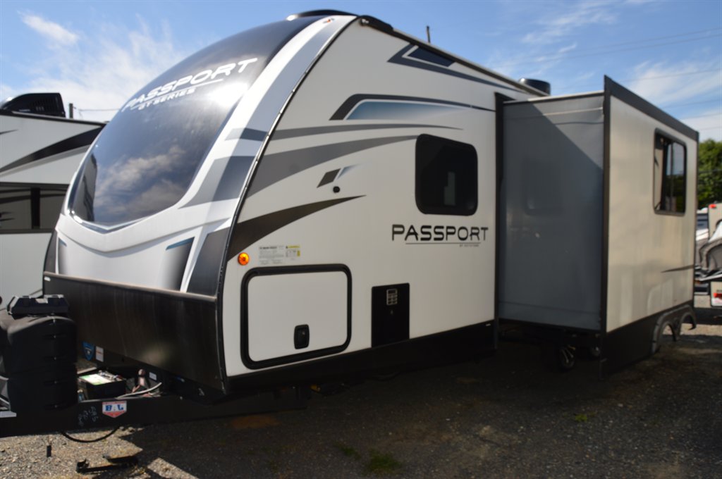 2022 Passport Passport - $15,995