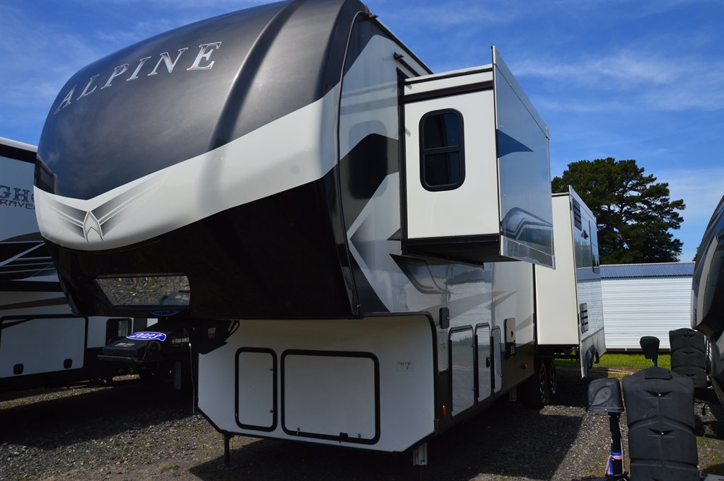 2023 Alpine Alpine - $47,995
