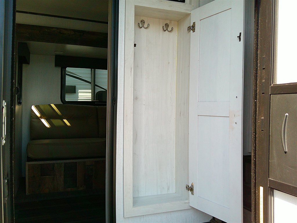 2022 Heartland Rv Bighorn, Bighorn Traveler, Big Country, & Landmark - $39,500