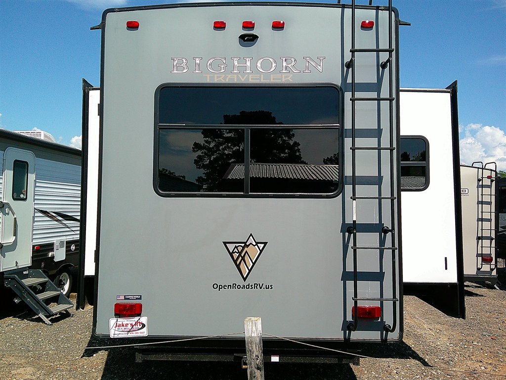 2022 Heartland Rv Bighorn, Bighorn Traveler, Big Country, & Landmark - $39,500