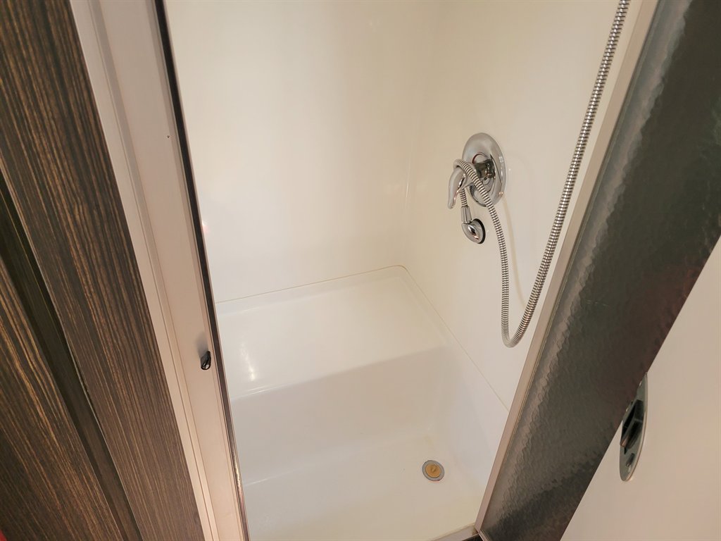 2019 Airstream Internatio 30rb Queen Signature - $69,995
