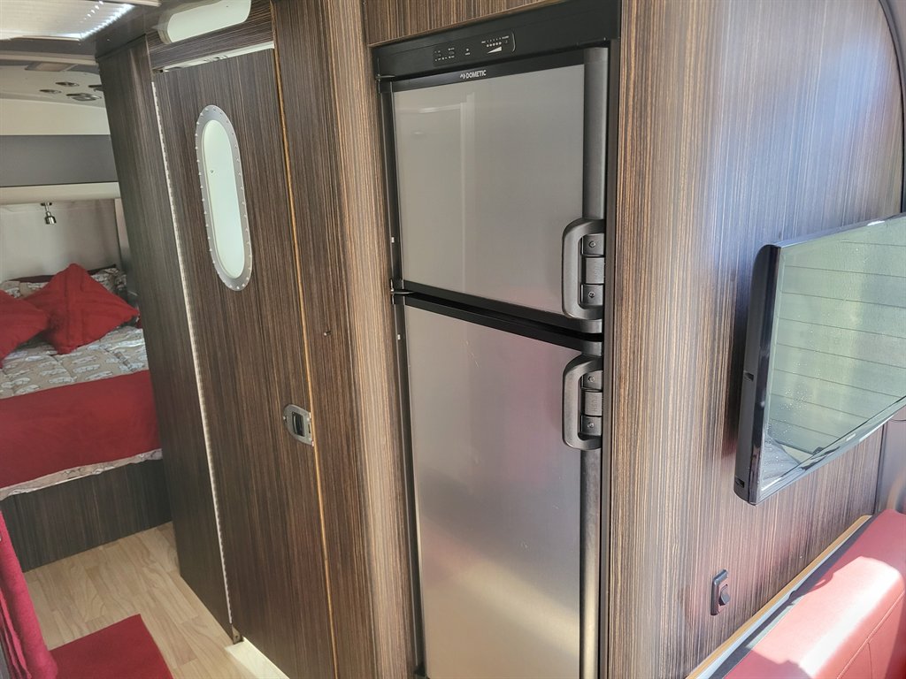 2019 Airstream Internatio 30rb Queen Signature - $69,995