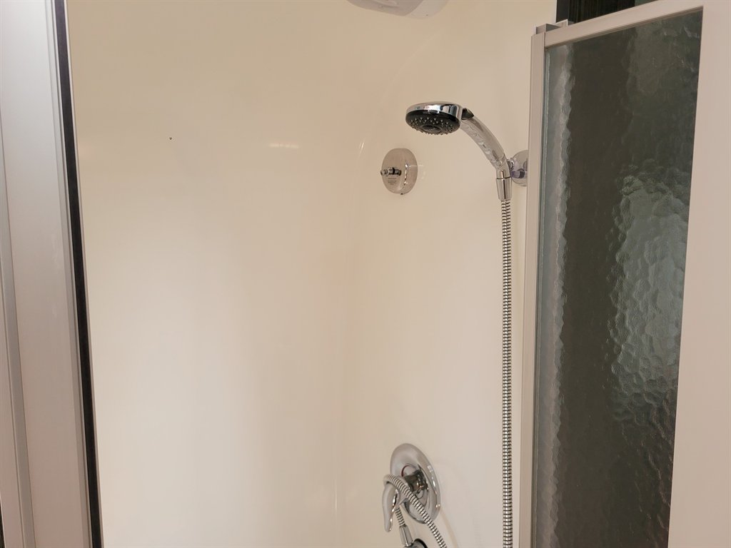 2019 Airstream Internatio 30rb Queen Signature - $69,995