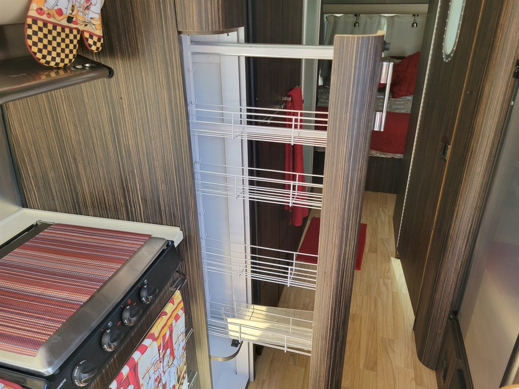 2019 Airstream Internatio 30rb Queen Signature - $69,995