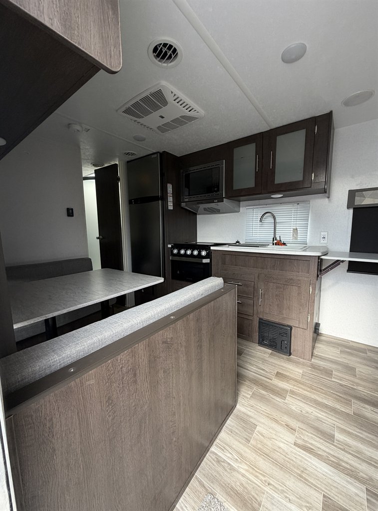 2019 Forest River  Wildwood  X-Lite 171 - $9,950
