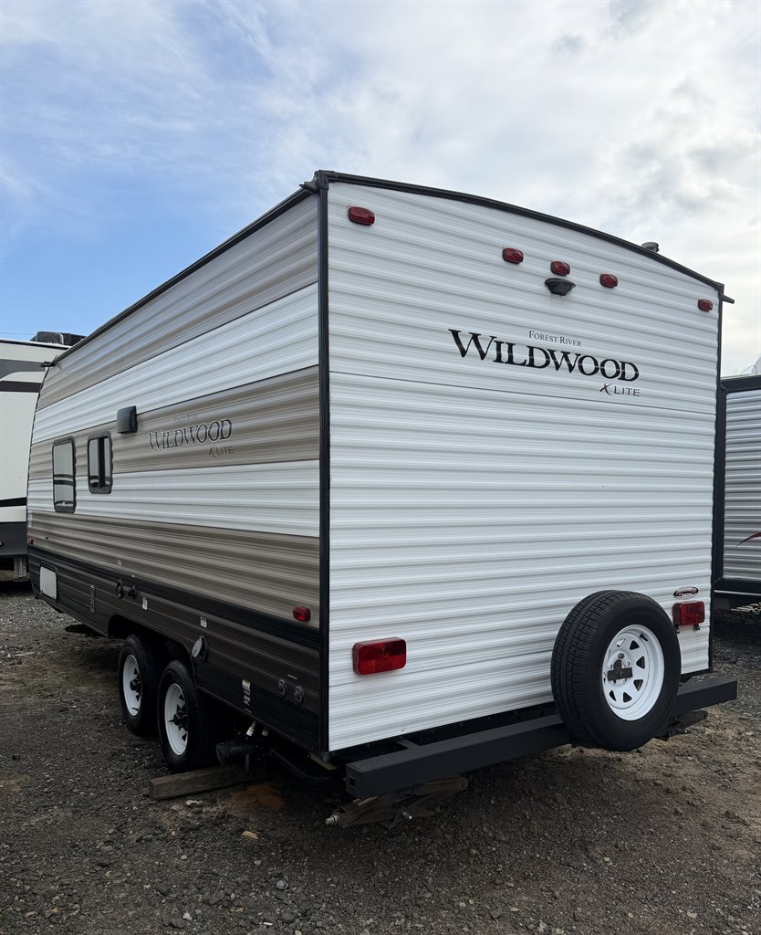 2019 Forest River  Wildwood  X-Lite 171 - $9,950