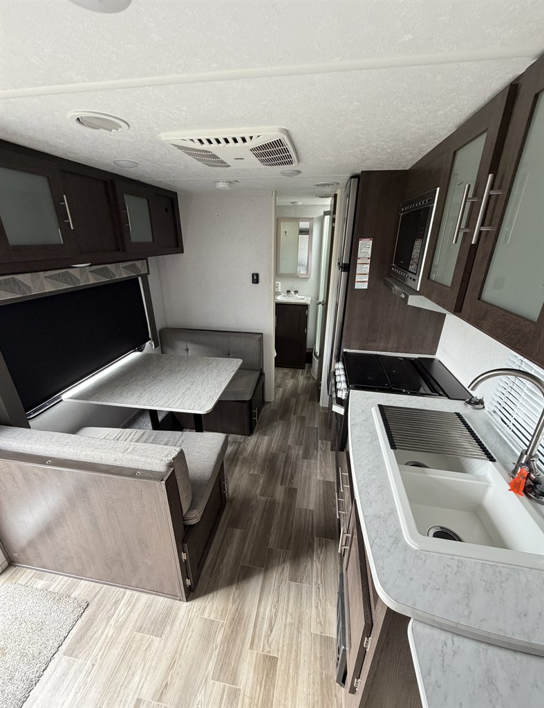 2019 Forest River  Wildwood  X-Lite 171 - $9,950