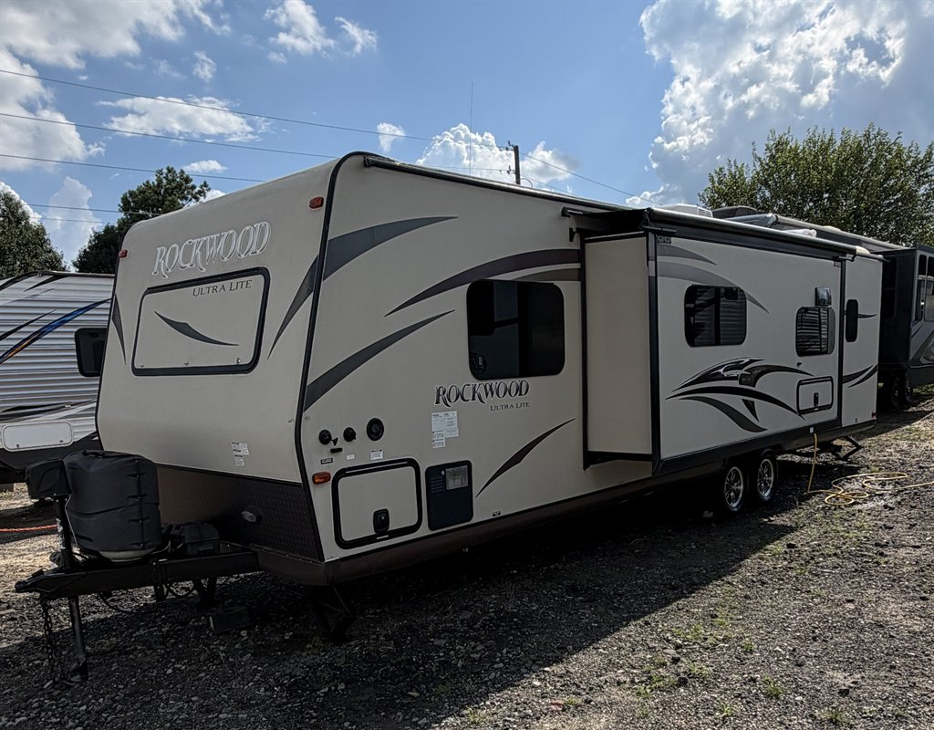 2014 Forest River Real-lite / Rockwood Lite Weight Trailers - $13,995