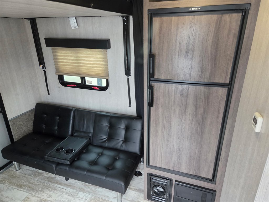 2022 Genesis Genesis Supreme - $14,480