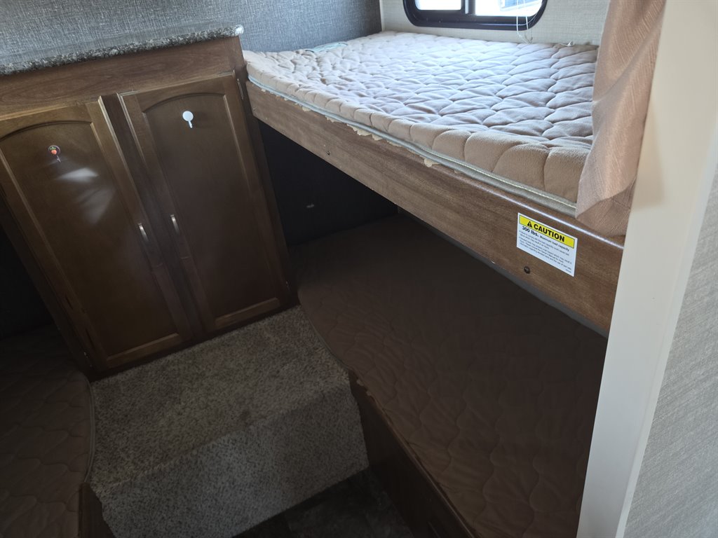 2015 Keystone Keystone - $12,995