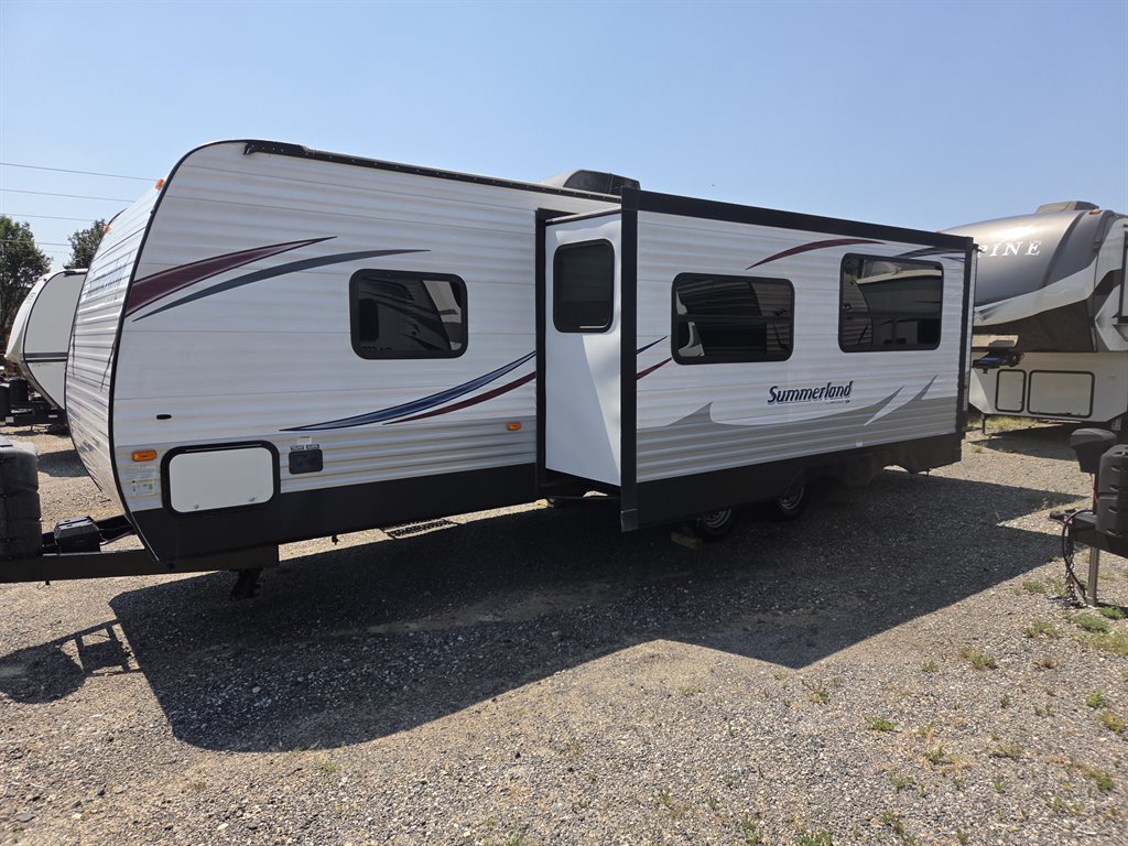 2015 Keystone Keystone - $12,995