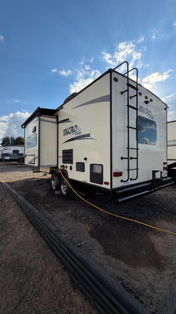 2017 Forest River Flagstaff Lite Weight Trailers - $8,995