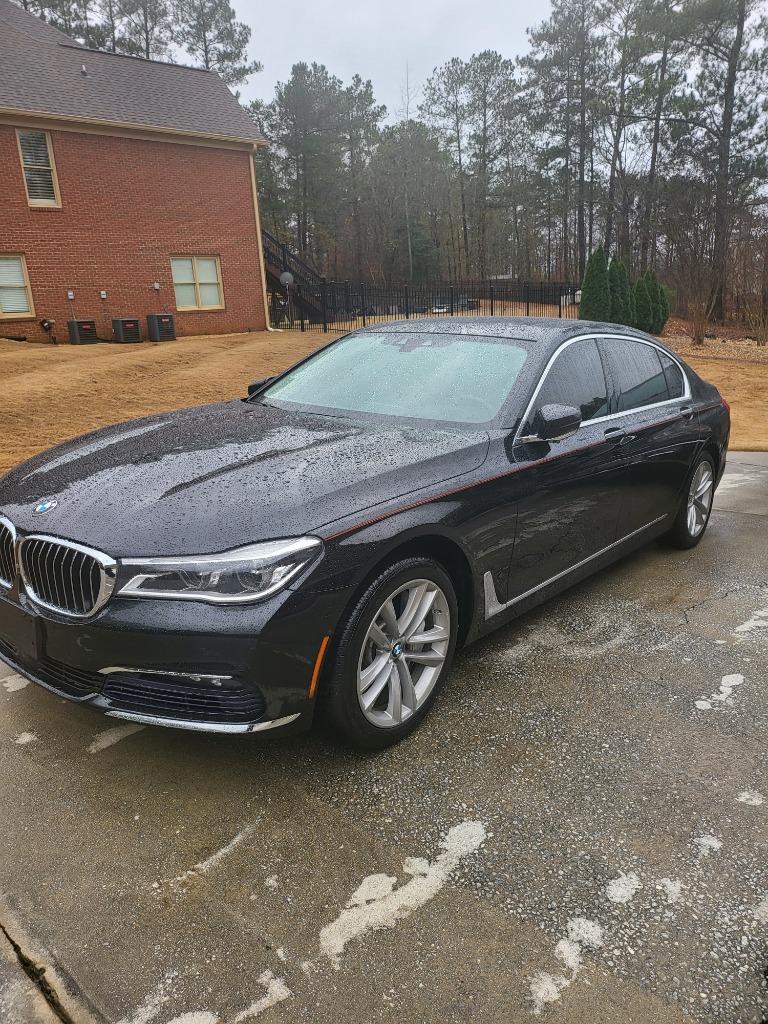 The 2017 BMW 7-Series 750xi photos