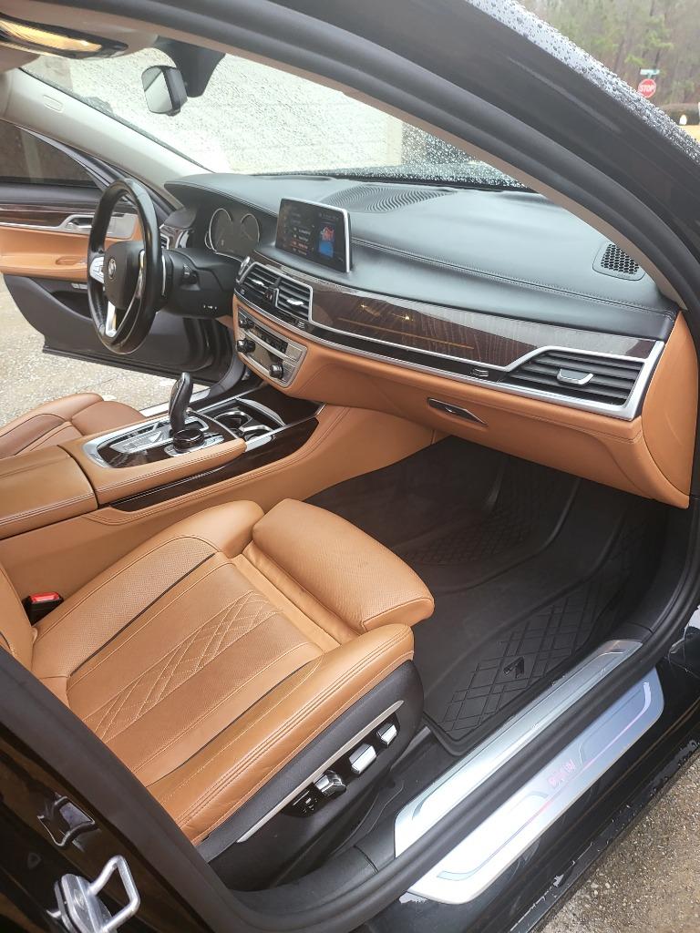 2017 BMW 750i / B7 - $36,999