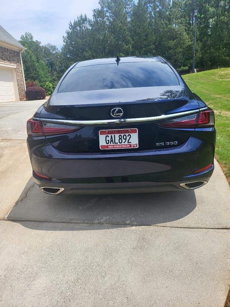 2022 Lexus ES - $42,599