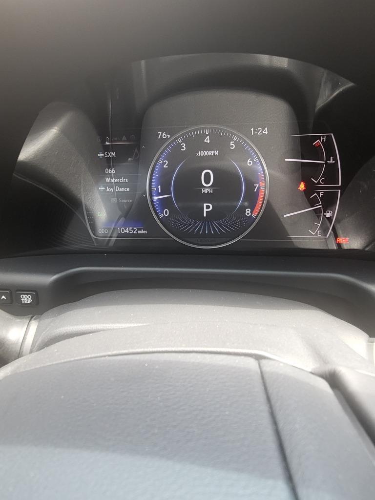 2022 Lexus ES - $42,599