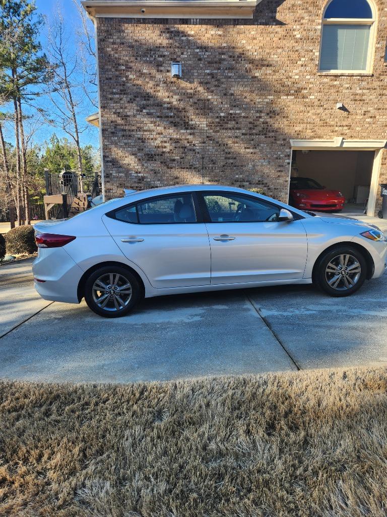 2018 Hyundai Elantra - $15,995