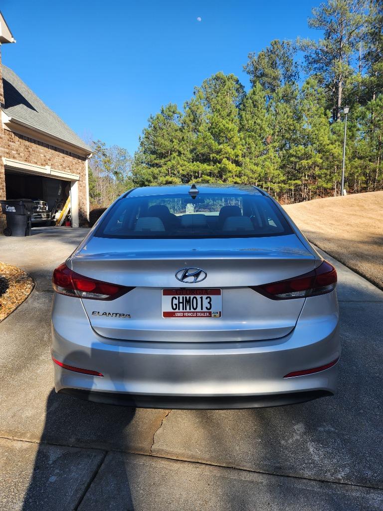 2018 Hyundai Elantra - $15,995