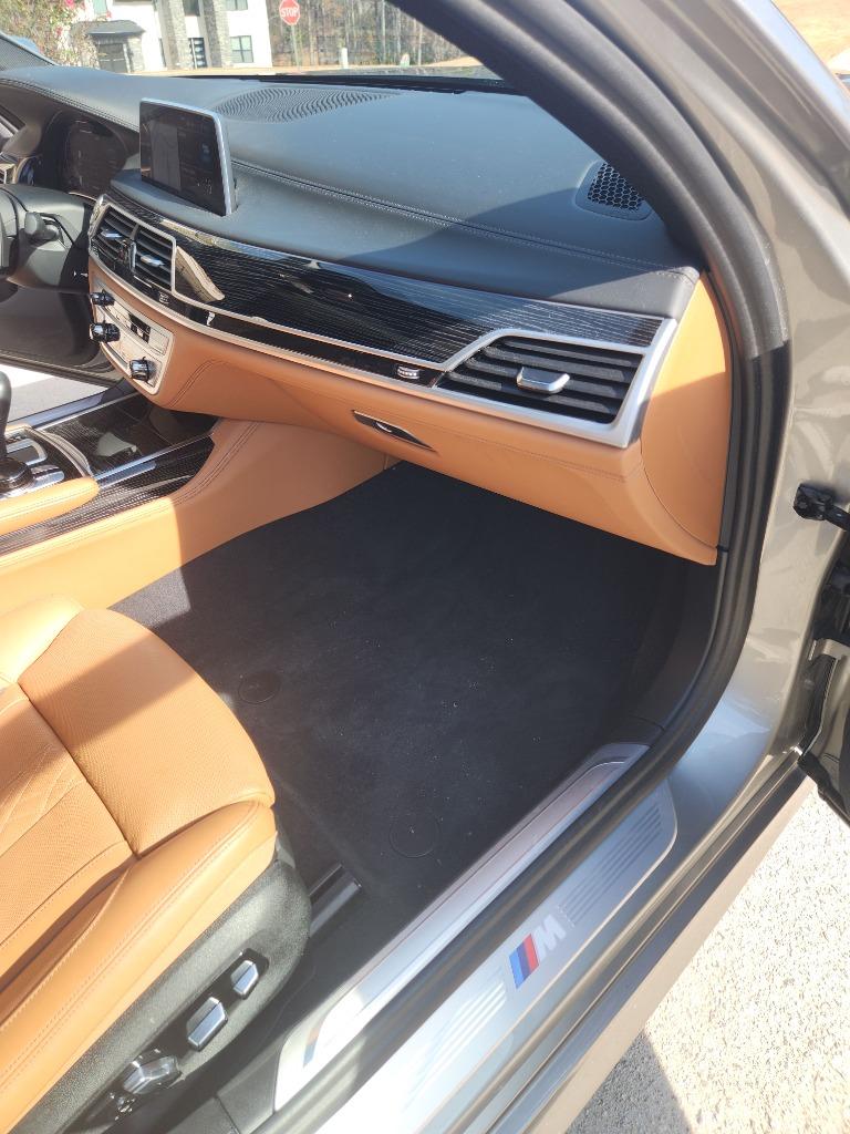 2022 BMW 750li - $55,988
