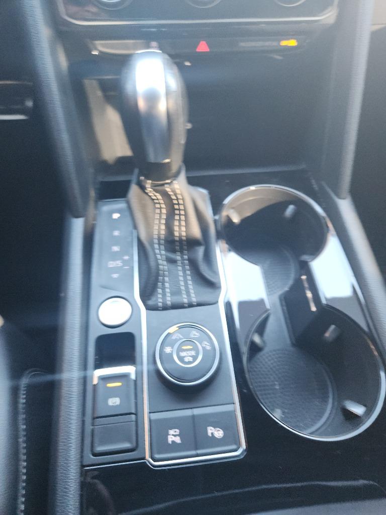 2022 Volkswagen Atlas - $31,999