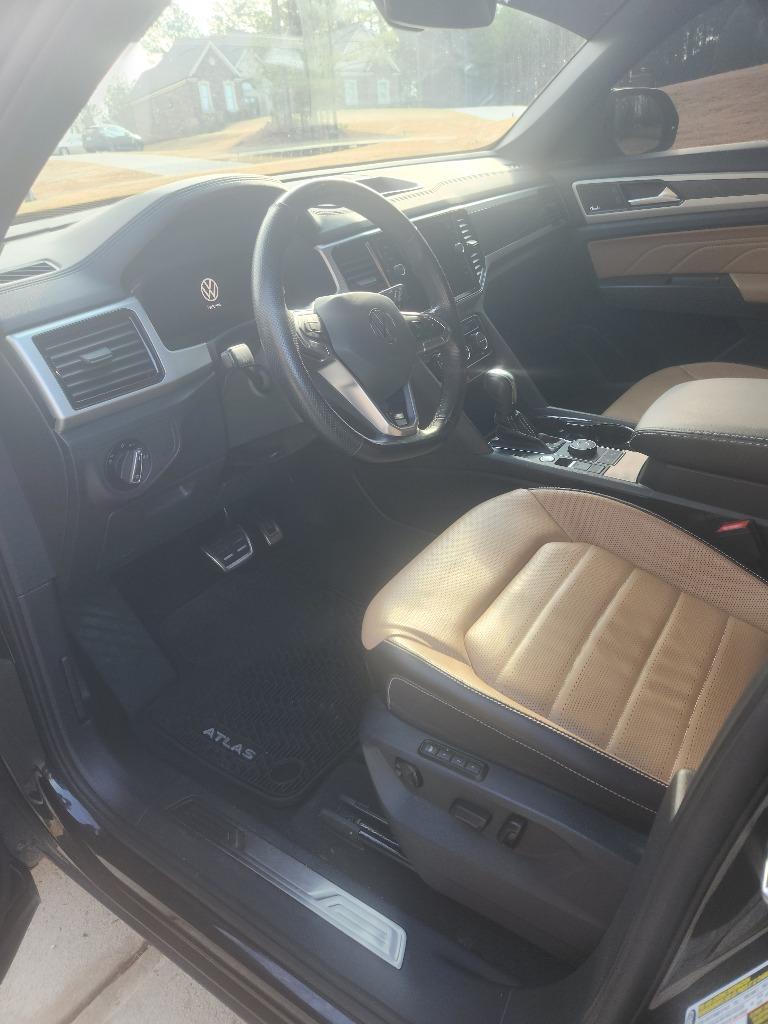 2022 Volkswagen Atlas - $31,999