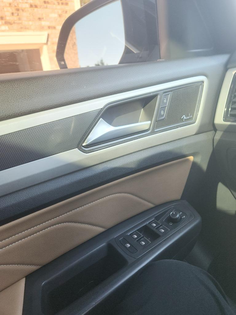 2022 Volkswagen Atlas - $31,999
