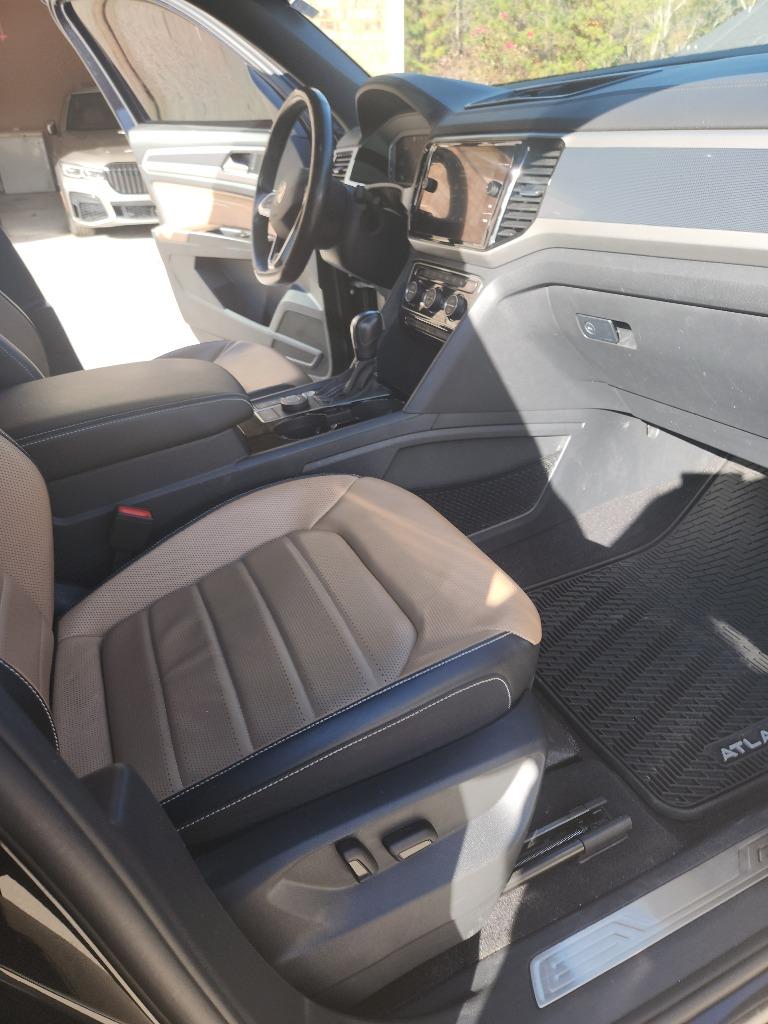 2022 Volkswagen Atlas - $31,999