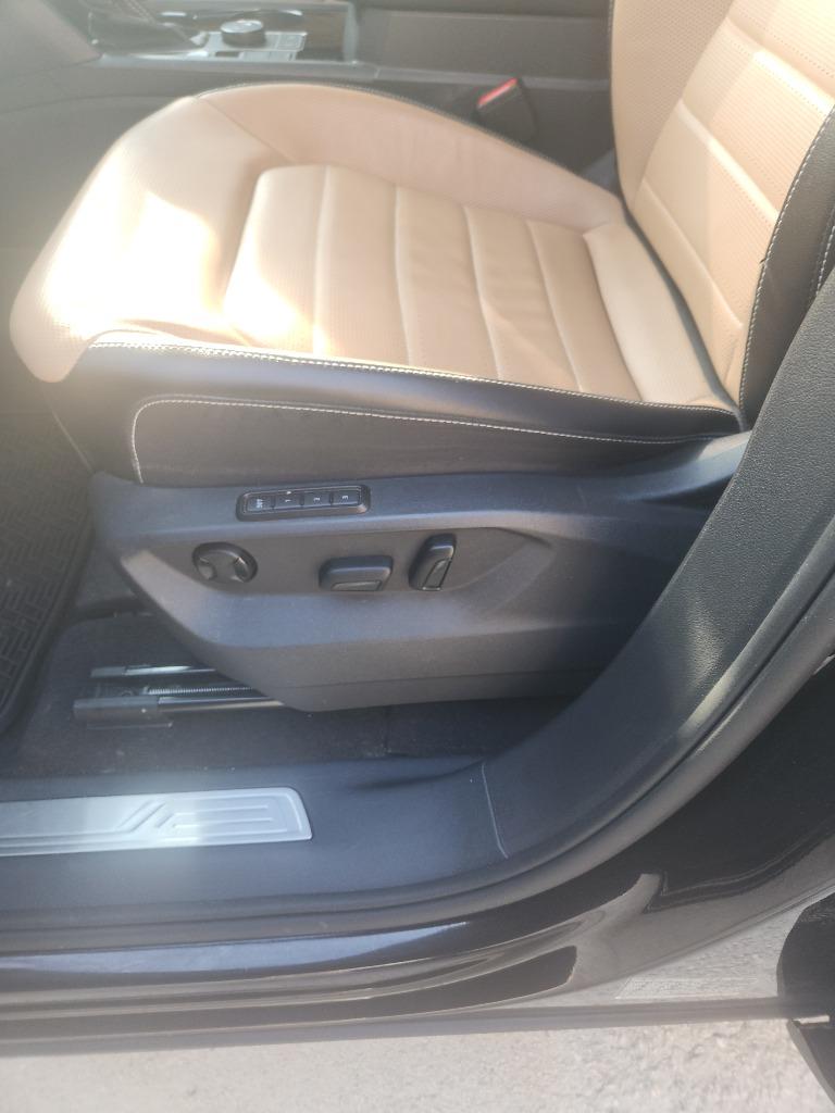 2022 Volkswagen Atlas - $31,999