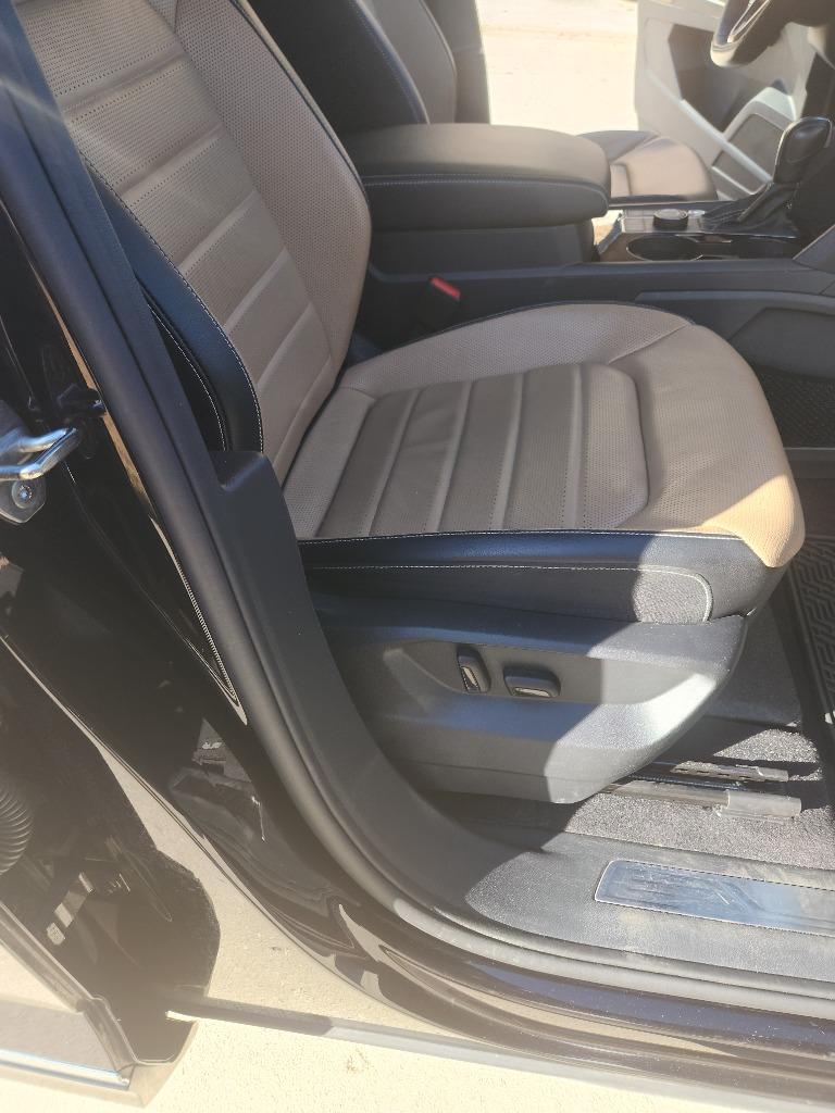 2022 Volkswagen Atlas - $31,999